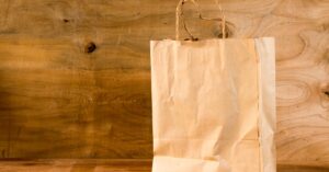 Paper Bag Kraft: Kapan Cocok Dipakai untuk Produk Anda