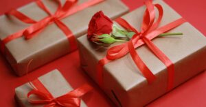 Packaging Valentine Brand: Cara Membuat Tema Romantis Tetap Natural