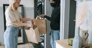 Paper Bag Edisi Lebaran: Ide Desain yang Tetap Elegan