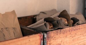 Paper Bag Toko Kue Artisan yang Menjaga Kesan Handmade dan Bersih