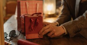 Laminasi Doff pada Paper Bag: Kesan Premium dan Batasannya
